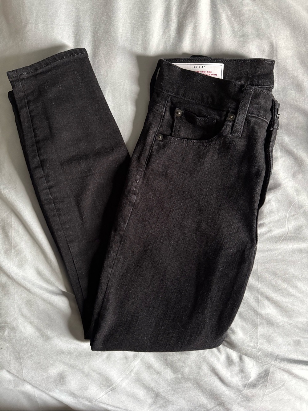 GAP Women's Black Skinny Jeans